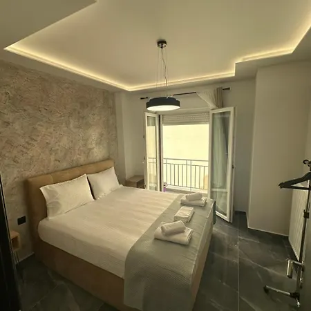 Penthhouse Thalia Apartment *